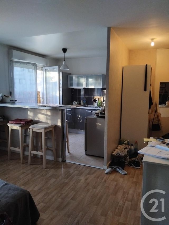 Appartement F3 à vendre - 3 pièces - 60.87 m2 - ORLEANS - 45 - CENTRE - Century 21 Néré Immobilier