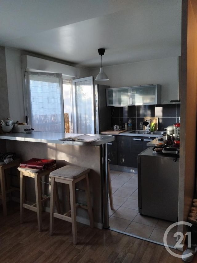 Appartement F3 à vendre - 3 pièces - 60.87 m2 - ORLEANS - 45 - CENTRE - Century 21 Néré Immobilier