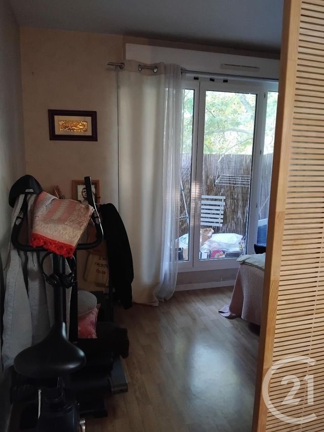 Appartement F3 à vendre - 3 pièces - 60.87 m2 - ORLEANS - 45 - CENTRE - Century 21 Néré Immobilier