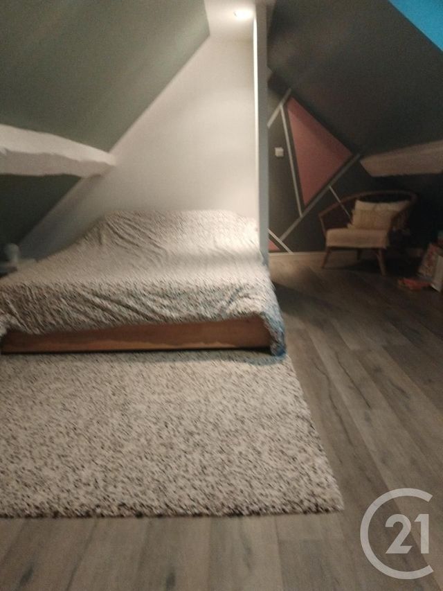 Appartement à vendre - 5 pièces - 116.23 m2 - MAREAU AUX PRES - 45 - CENTRE - Century 21 Néré Immobilier