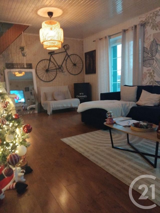 Appartement à vendre - 5 pièces - 116.23 m2 - MAREAU AUX PRES - 45 - CENTRE - Century 21 Néré Immobilier