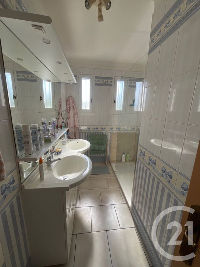 maison à vendre - 4 pièces - 88.91 m2 - ST HILAIRE ST MESMIN - 45 - CENTRE - Century 21 Néré Immobilier